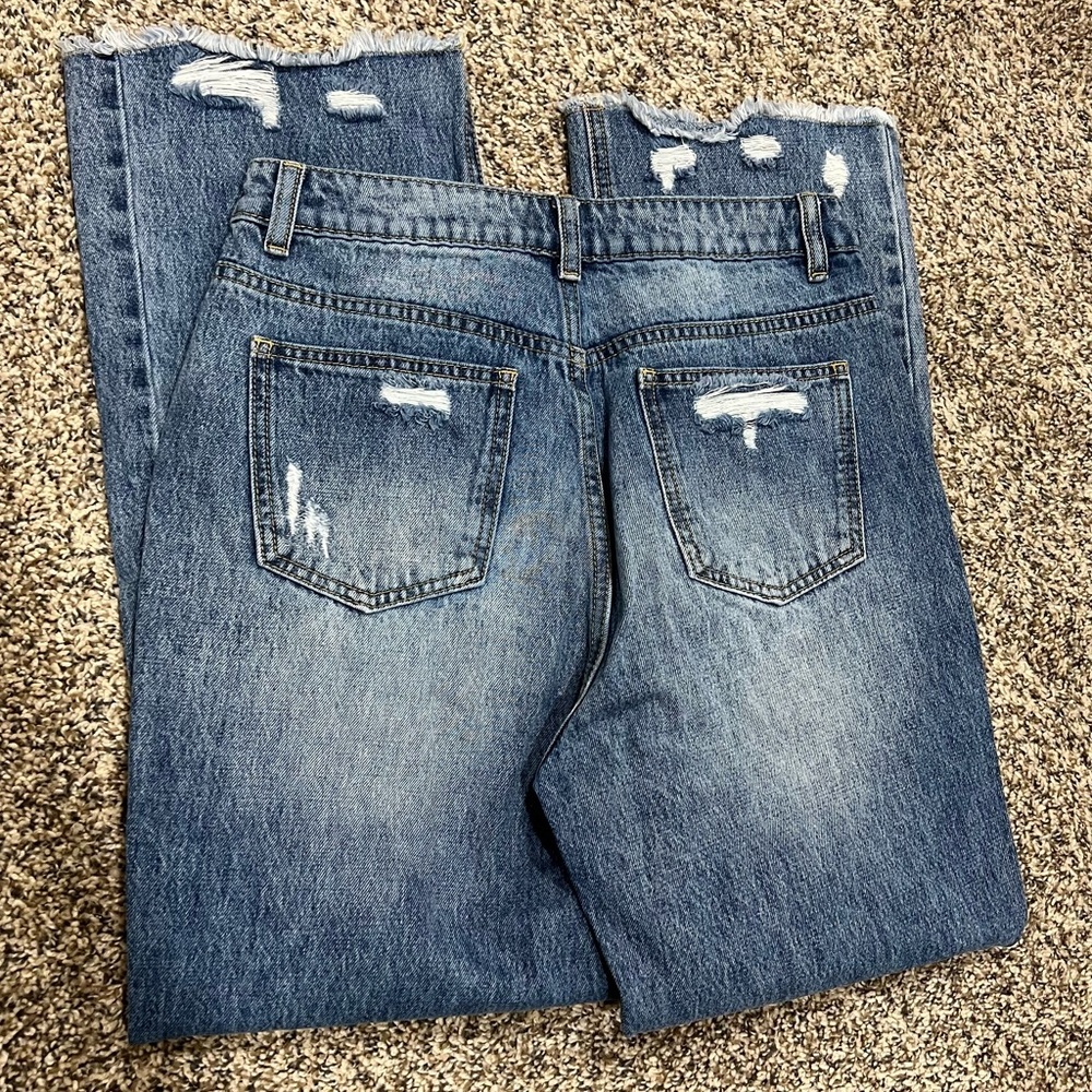 Pink Lily Distressed Blue Jeans size 26 relaxed fit casual wear with detail - Picture 8 of 9
